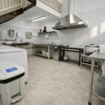 Franquia de Alimentação e Phygital em 2026: Dark Kitchen, Loja Física Enxuta e Como Escalar sem Aluguel Caro